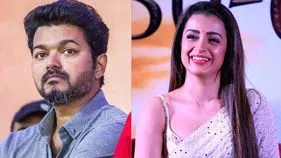 విజయ్ నివాసానికి త్రిష.. టీవీకే అధినేతకు అభినందనలు