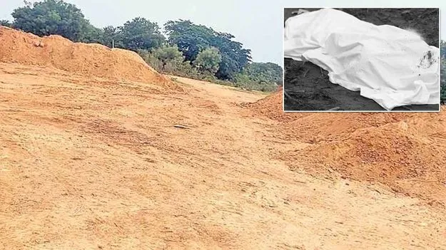 విశాఖపట్నంలో రెండు మృతదేహాల కలకలం..