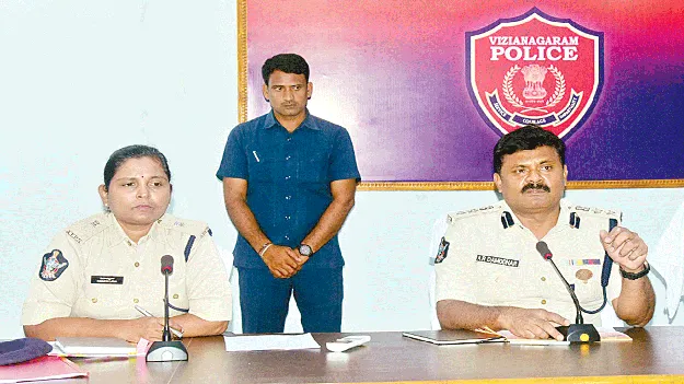 కేసుల దర్యాప్తును సవాలుగా తీసుకోండి: ఎస్పీ