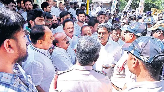YCP: ర్యాలీలకు వైసీపీ శ్రేణుల సమాయత్తం