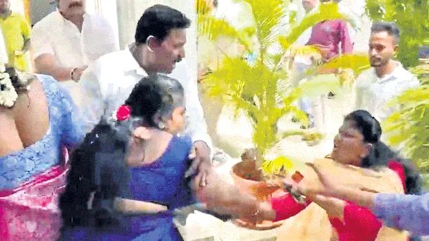 వైసీపీలో ముదురుతున్న విభేదాలు