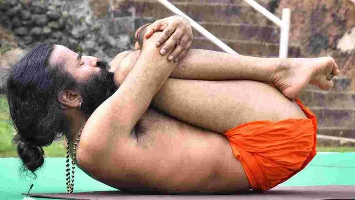 అమరావతి గుహల వద్ద ‘యోగాంధ్ర’.. పాల్గొన్న సీఎం చంద్రబాబు, బాబా రామ్‌దేవ్