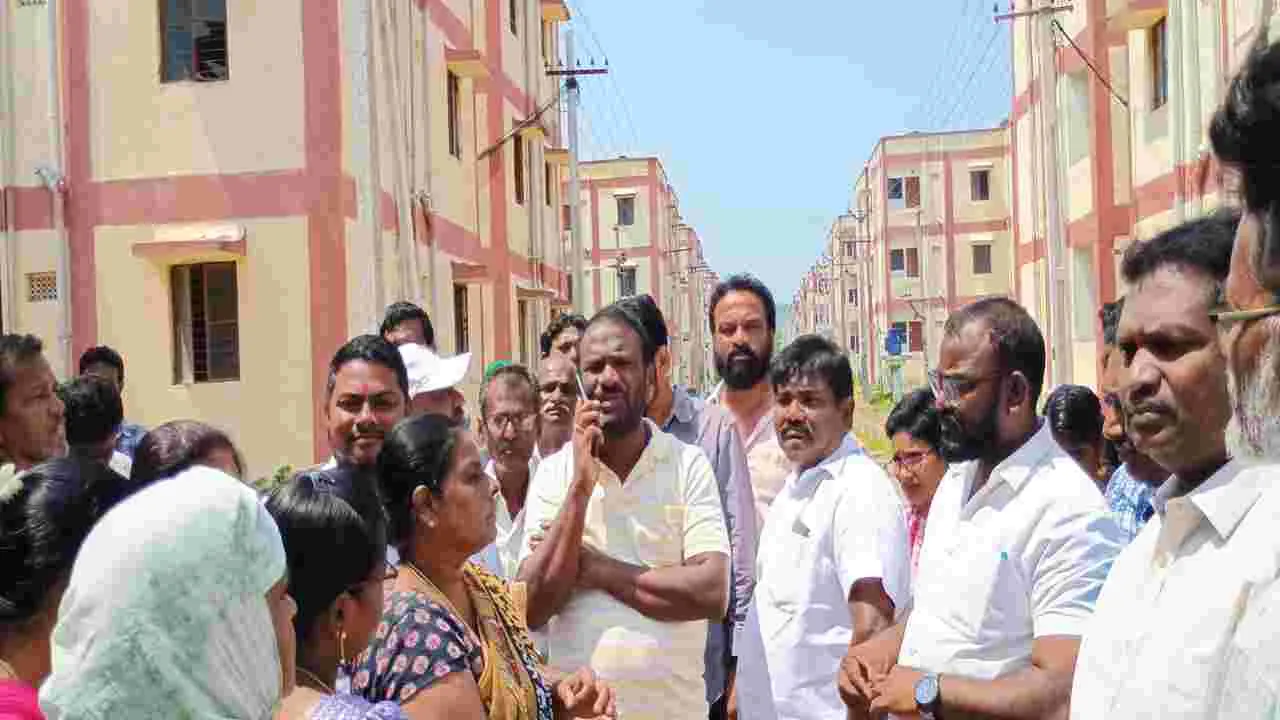 దసరా నాటికి సొంతిల్లు అందజేస్తాం