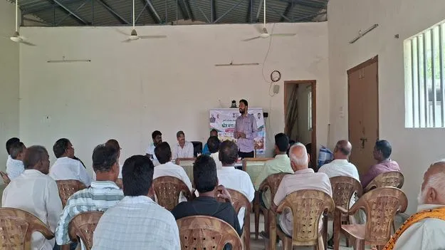  ప్రత్యామ్నాయ పంటల సాగుపై దృష్టి సారించాలి
