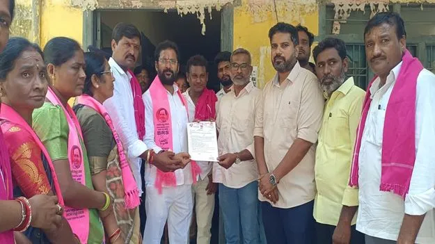 కాంగ్రెస్‌ ప్రభుత్వం హామీలను అమలుచేయాలి