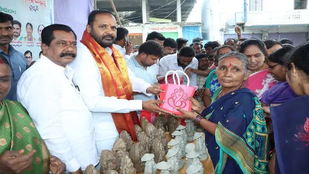 మట్టి గణపతిని పూజిద్దాం 