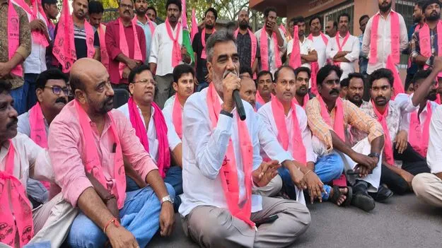 సింగరేణి లాభాలను వెంటనే ప్రకటించాలి