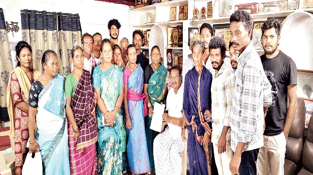 బీసీ రిజర్వేషన్‌కు గొడ్డలి పార్టీ మోకాలడ్డు