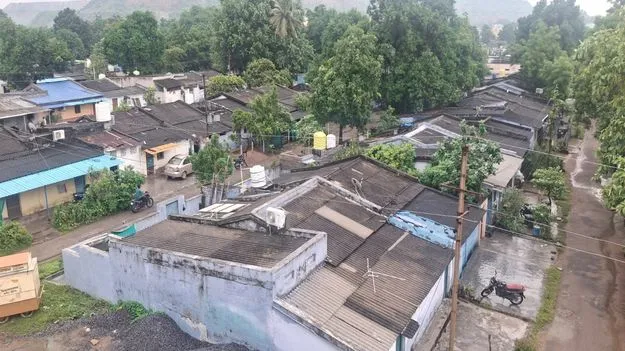 పట్టాల కోసం  ఎదురుచూపులు