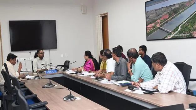 మహిళలను ఆర్థికంగా శక్తివంతం చేయాలి 