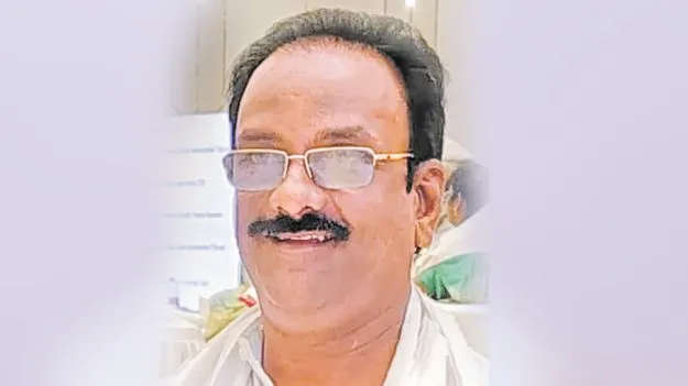 సీఎంపై వ్యంగ్య చిత్రాలా?