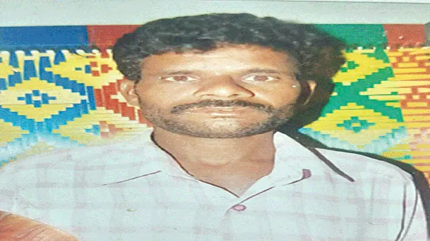 భవంతి నుంచి జారిపడి..