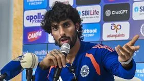 కొత్త పిచ్‌ ఎలా స్పందిస్తుందో..