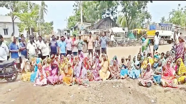 చేపల చెరువులకే నీరట..!