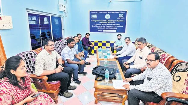 నీటిని పొదుపుగా వాడుకోవాలి