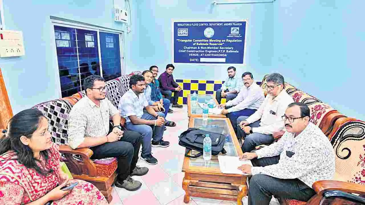 నీటిని పొదుపుగా వాడుకోవాలి