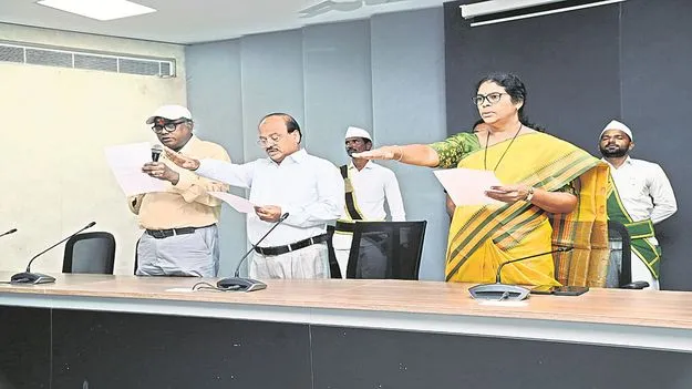 kumaram bheem asifabad-దేశ ఐక్యతలో భాగస్వాములు కావాలి