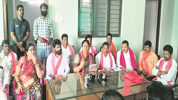 kumaram bheem asifabad- కాంగ్రెస్‌ అబద్దపు హామీలపై పోరాటం