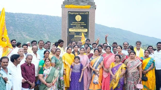 అపర భగీరథుడు చంద్రబాబు: ఎమ్మెల్యే మాధవి 