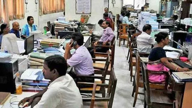 గత పీఆర్సీలో జరిగిన నష్టాన్ని భర్తీ చేయండి