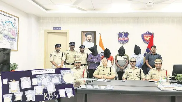 kumaram bheem asifabad- అంతర్‌ జిల్లా దొంగల ముఠా పట్టివేత