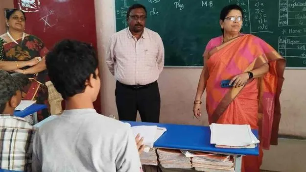 ఆ టీచర్లకు టెట్‌ పెట్టకపోవడంపై పిల్‌