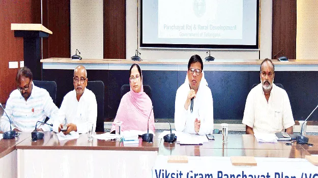 జలసంరక్షణ పనులపై ప్రత్యేక దృష్టి 