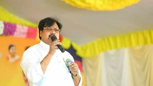 హిరణ్యకశిపుడి మరో రూపమే జగన్‌: వర్ల 
