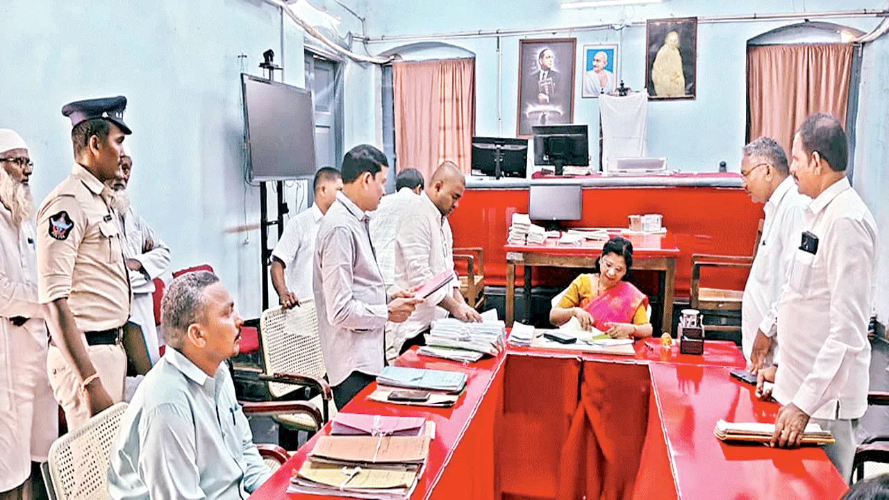 లోక్‌ అదాలత్‌లో 3,497 కేసుల పరిష్కారం