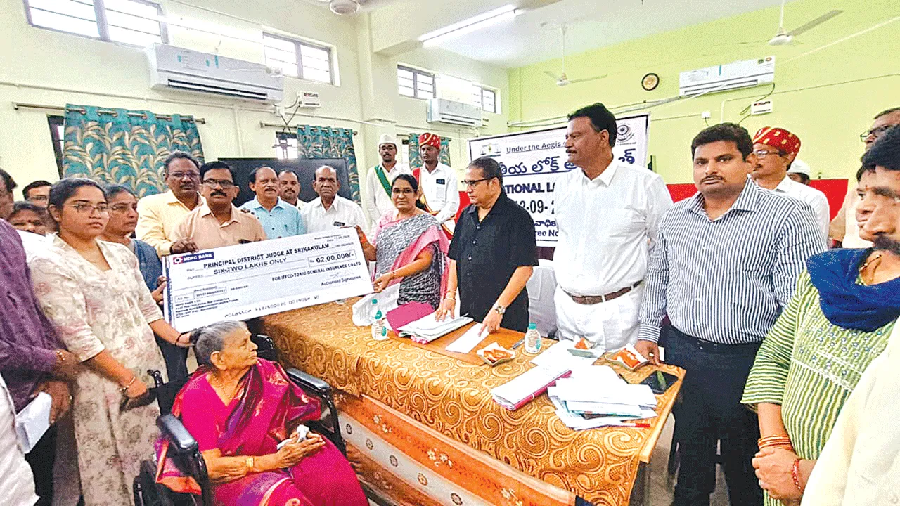 జాతీయ లోక్‌అదాలత్‌లో 12,159 కేసుల పరిష్కారం