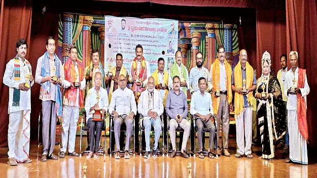 గరుడ అవార్డులు కర్నూలుకే గర్వకారణం 