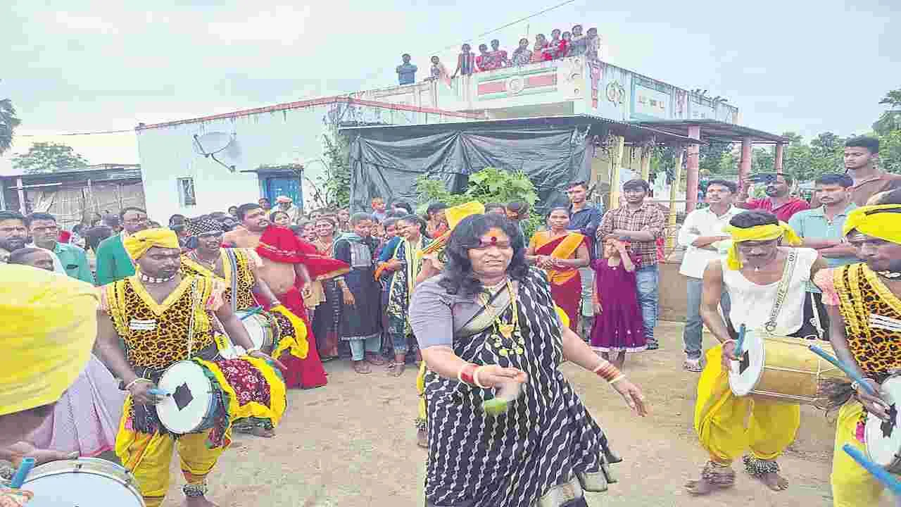 kumaram bheem asifabad- ఘనంగా గణేశ్‌ నిమజ్జనం