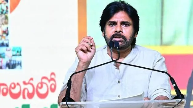 ప్రజల ప్రాణాలు, ఆస్తులకు ప్రాధాన్యమివ్వండి: పవన్‌