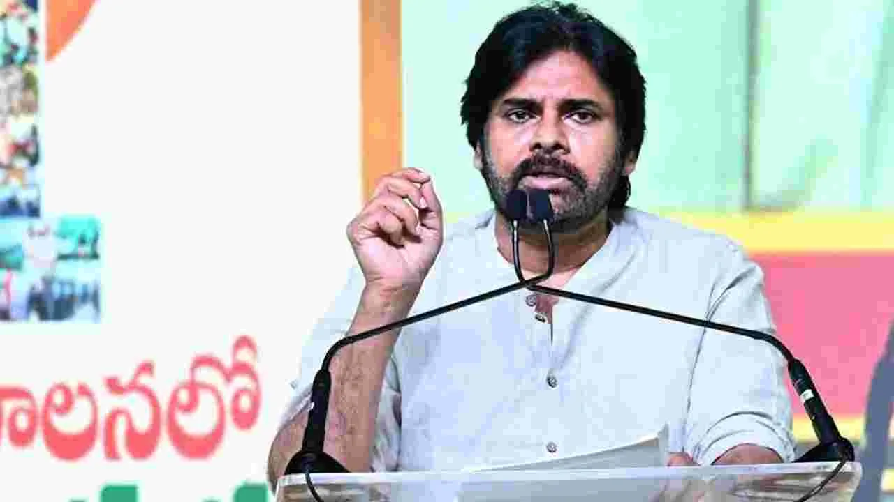 ప్రజల ప్రాణాలు, ఆస్తులకు ప్రాధాన్యమివ్వండి: పవన్‌
