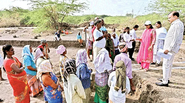 శ్రామికుల సంఖ్యను పెంచండి
