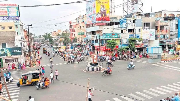 మగువలు.. మహారాణులు