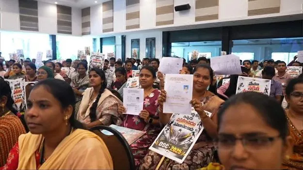బురద జల్లడం మానండి