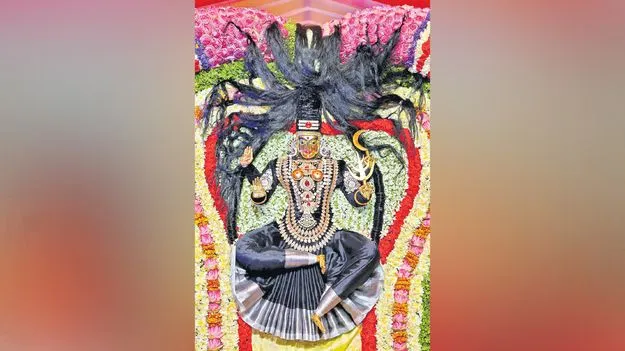 కాళరాత్రి దుర్గగా భ్రమరాంబ