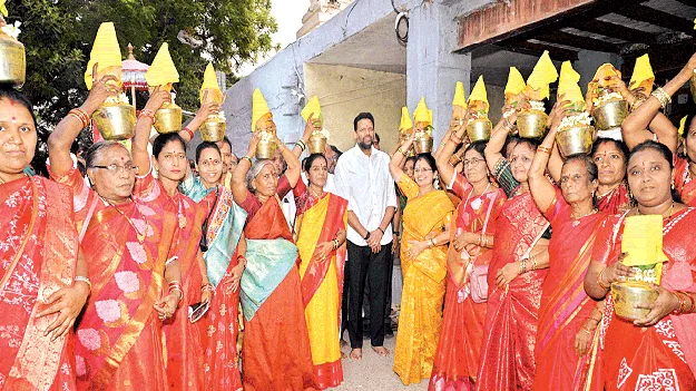 సమృద్ధిగా వర్షాలు కురవాలి