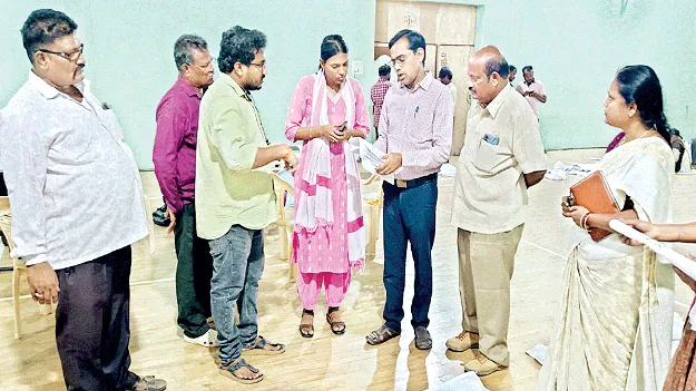 నామినేషన్ల స్వీకరణకు సర్వం సిద్ధం