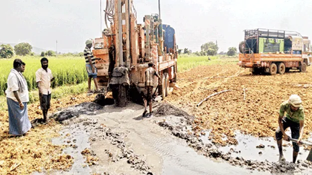 ఎల్‌నినో ఎఫెక్ట్‌.. ఎండిన బోర్లు 