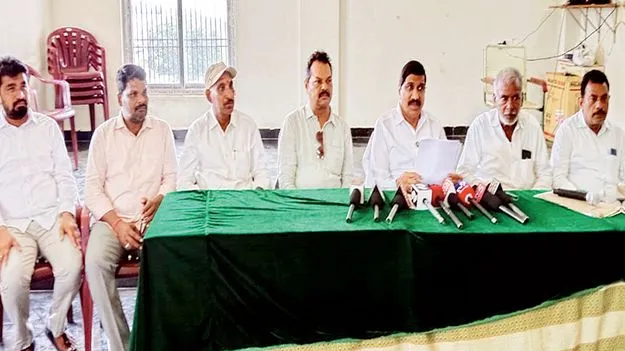 సీఎంని విమర్శించే అర్హత వైసీపీకి లేదు 
