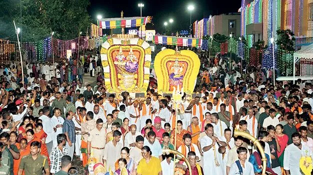 స్కందమాతగా భ్రామరి