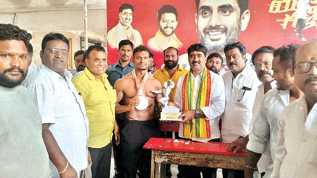 మిస్టర్‌ ఇండియా టైటిల్‌ను   సొంతం చేసుకోవాలి