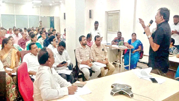  ఎన్నికల ప్రక్రియలో బాధ్యతగా పనిచేయాలి