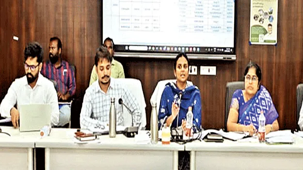  ప్రజలకు మెరుగైన సేవలందించండి 