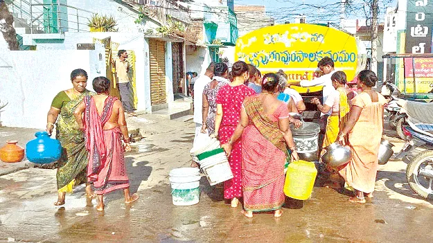 నాలుగు దశాబ్దాలైనా..
