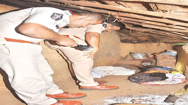 కోడి కోస్తుండగా దంపతుల మధ్య గొడవ  