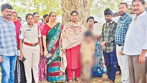 బాల్యం.. గొర్రెల కాపరికి బేరం!