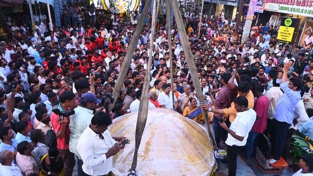 సాగరతీర మహాగణపతి లడ్డూ రూ. 25 లక్షలు
